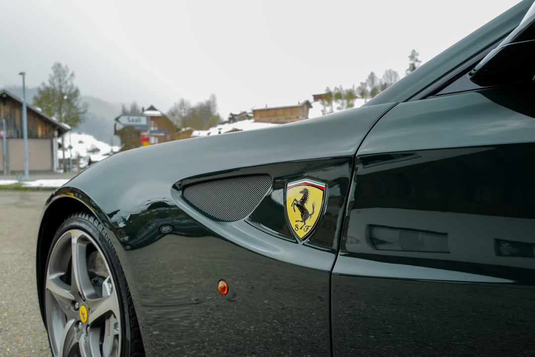 2011 Ferrari FF - Image 11 of 31
