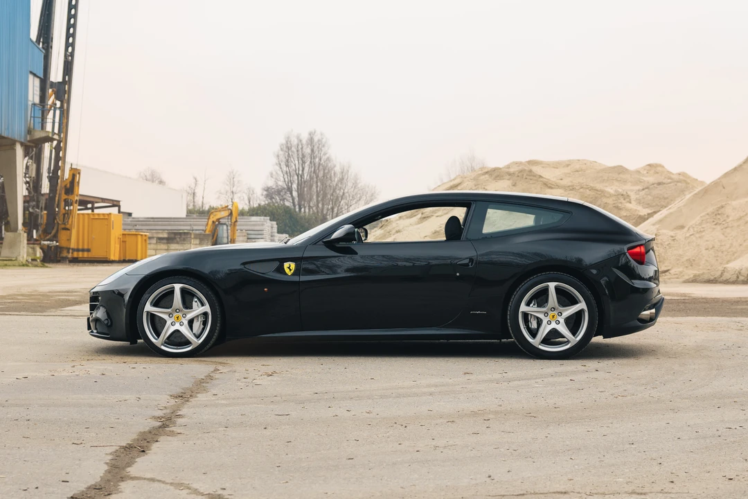 2011 Ferrari FF - Image 7 of 31