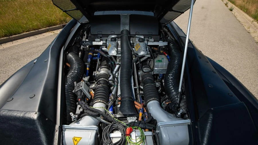 2011 Ferrari LaFerrari - Image 25 of 31
