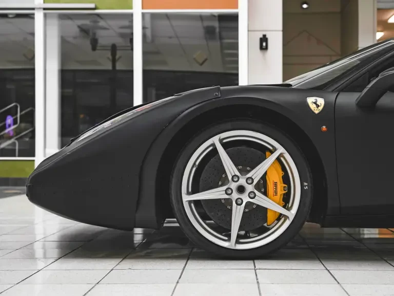 2011 Ferrari LaFerrari - Image 18 of 31