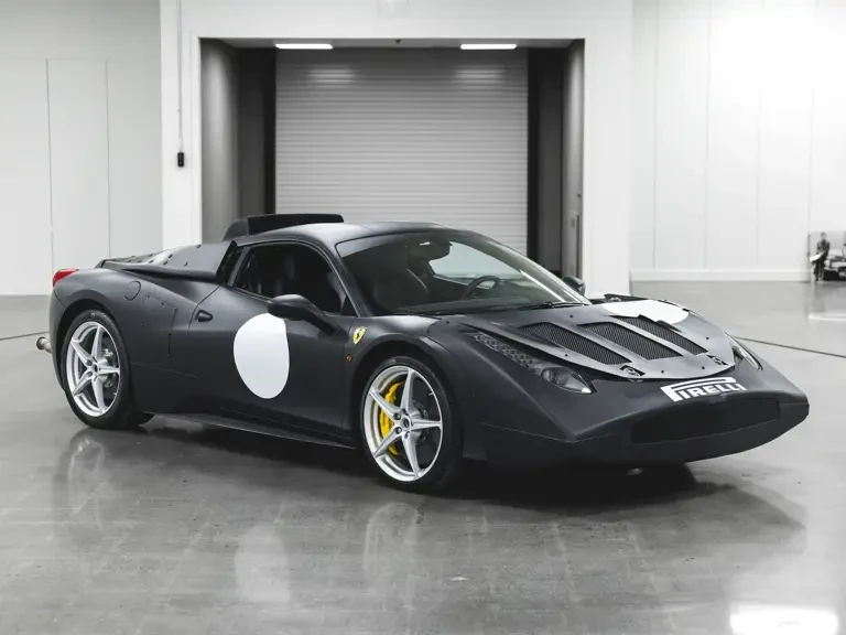 2011 Ferrari LaFerrari - Image 25 of 31