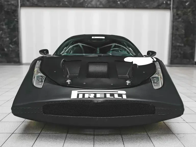 2011 Ferrari LaFerrari - Image 8 of 31