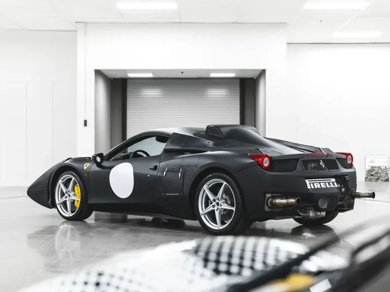 2011 Ferrari LaFerrari - Image 3 of 31