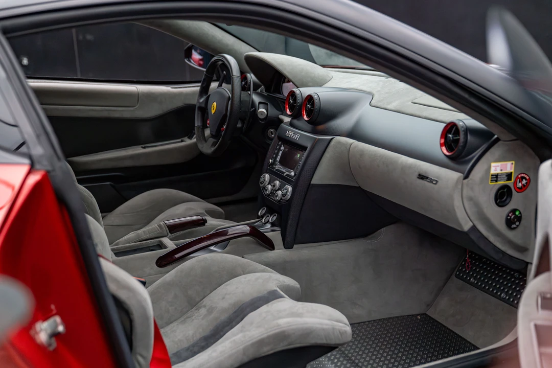 2011 Ferrari 599 GTO - Image 22 of 31