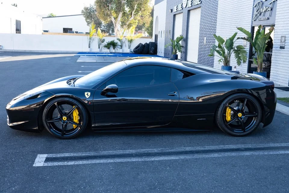 2011 Ferrari 458 Italia - Image 16 of 17