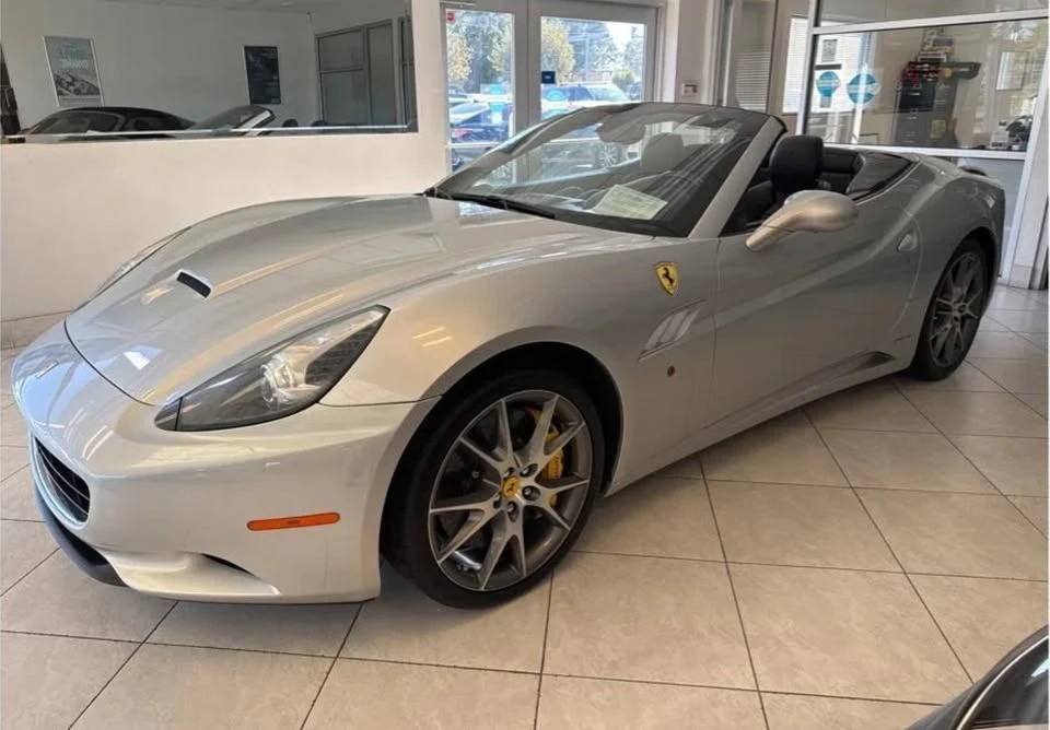 2011 Ferrari California - Image 7 of 17