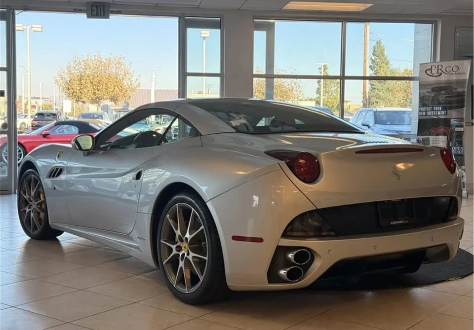 2011 Ferrari California - Image 6 of 17