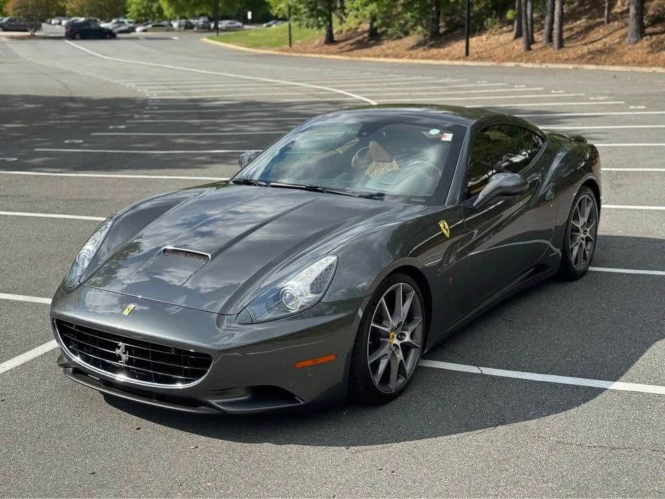 2011 Ferrari California - Image 10 of 20