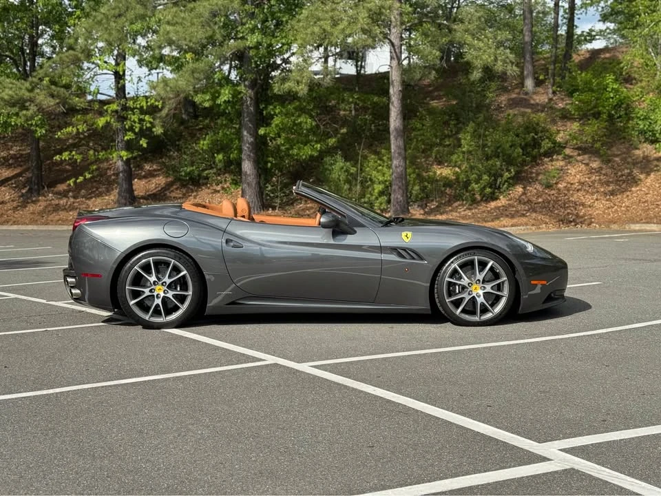 2011 Ferrari California - Image 8 of 20