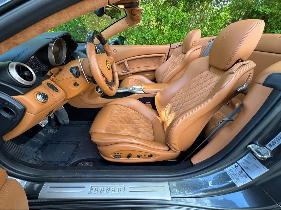 2011 Ferrari California - Image 12 of 20