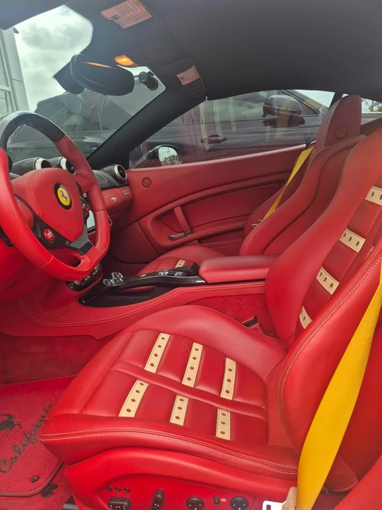 2011 Ferrari California - Image 12 of 16