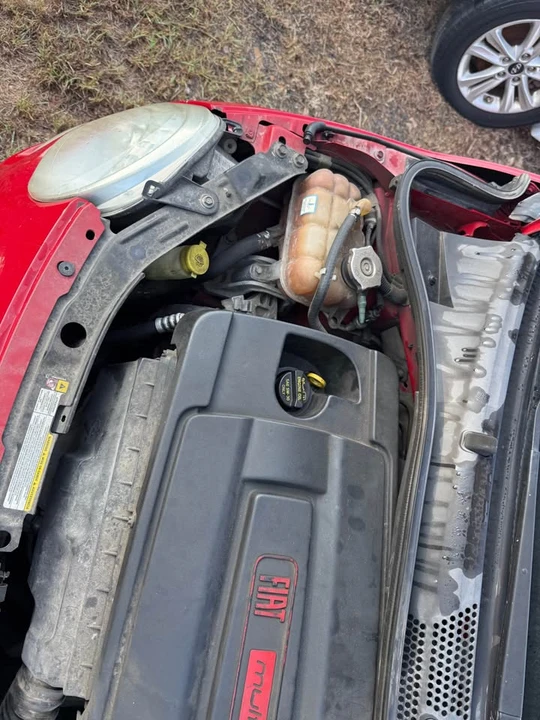 2011 Fiat 500 - Image 2 of 10