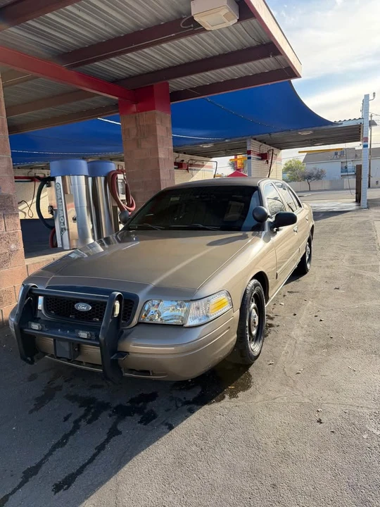 2011 Ford Crown Victoria - Image 4 of 7
