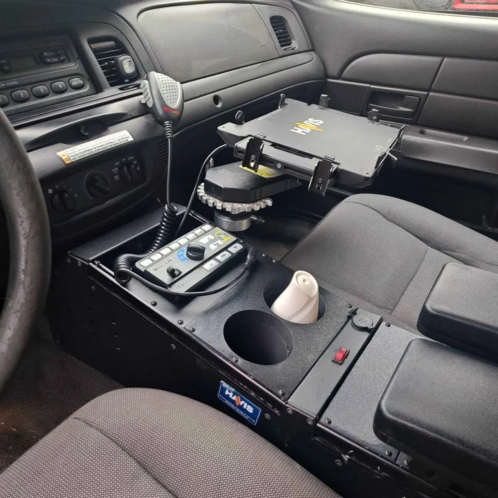 2011 Ford Crown Victoria - Image 7 of 11
