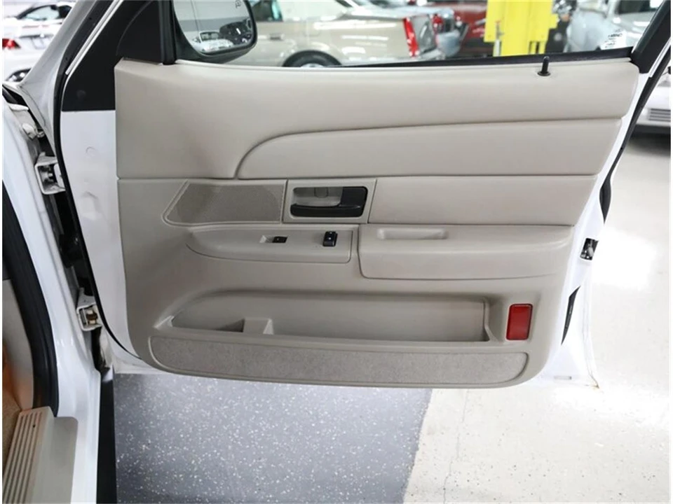 2011 Ford Crown Victoria - Image 15 of 31