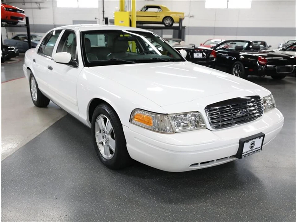 2011 Ford Crown Victoria - Image 7 of 31