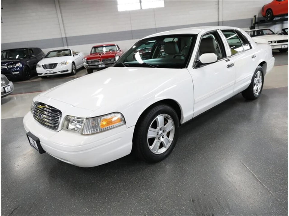 2011 Ford Crown Victoria - Image 4 of 31