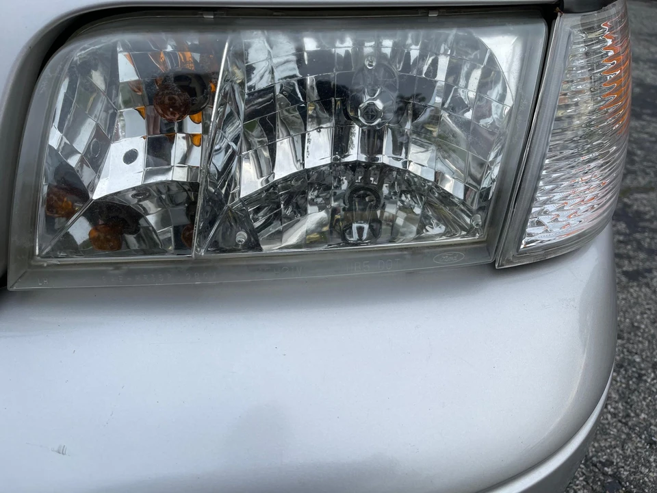 2011 Ford Crown Victoria - Image 24 of 31