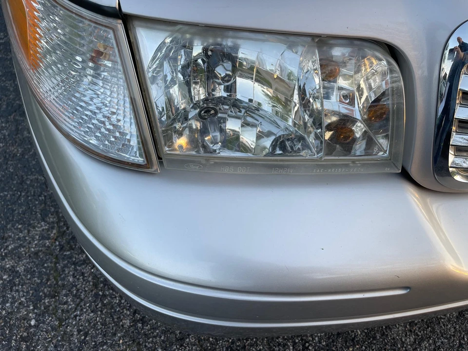 2011 Ford Crown Victoria - Image 18 of 31