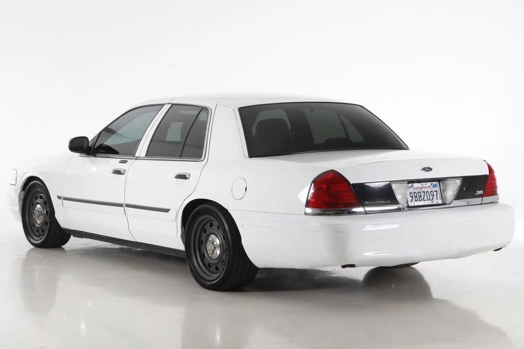 2011 Ford Crown Victoria - Image 4 of 31