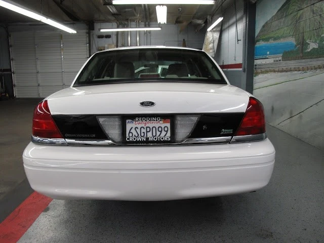 2011 Ford Crown Victoria - Image 16 of 21