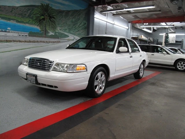 2011 Ford Crown Victoria - Image 5 of 21