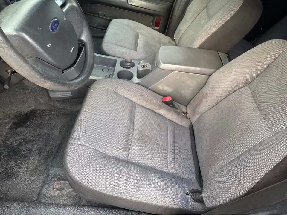 2011 Ford Crown Victoria - Image 6 of 17