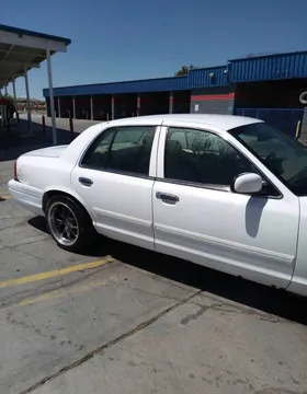 2011 Ford Crown Victoria - Image 4 of 4