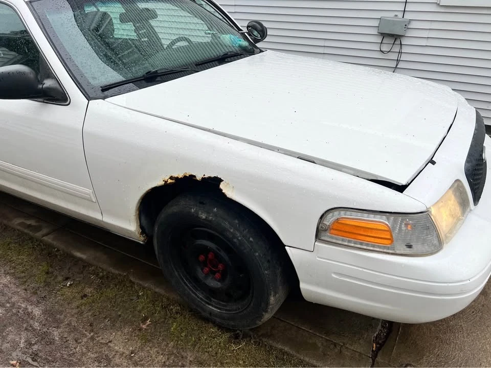 2011 Ford Crown Victoria - Image 6 of 14