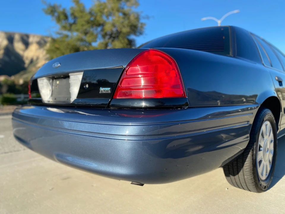 2011 Ford Crown Victoria - Image 14 of 21