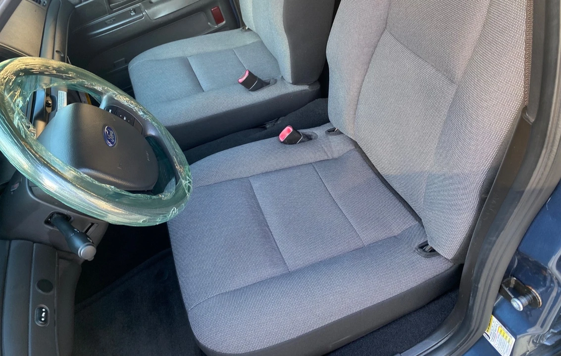 2011 Ford Crown Victoria - Image 6 of 21