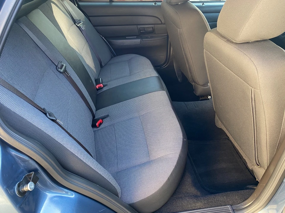 2011 Ford Crown Victoria - Image 8 of 21