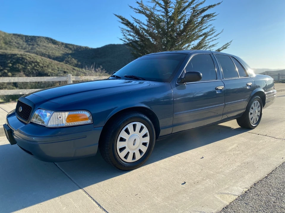 2011 Ford Crown Victoria - Image 19 of 21