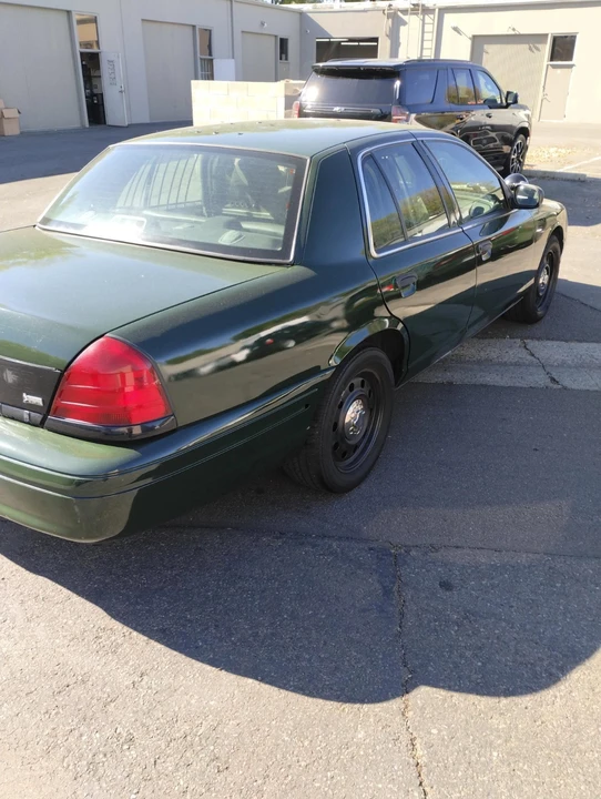 2011 Ford Crown Victoria - Image 3 of 9
