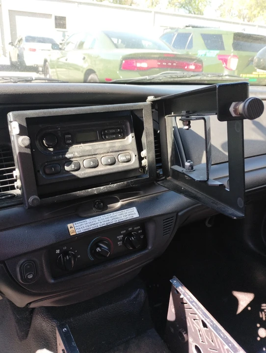 2011 Ford Crown Victoria - Image 8 of 9