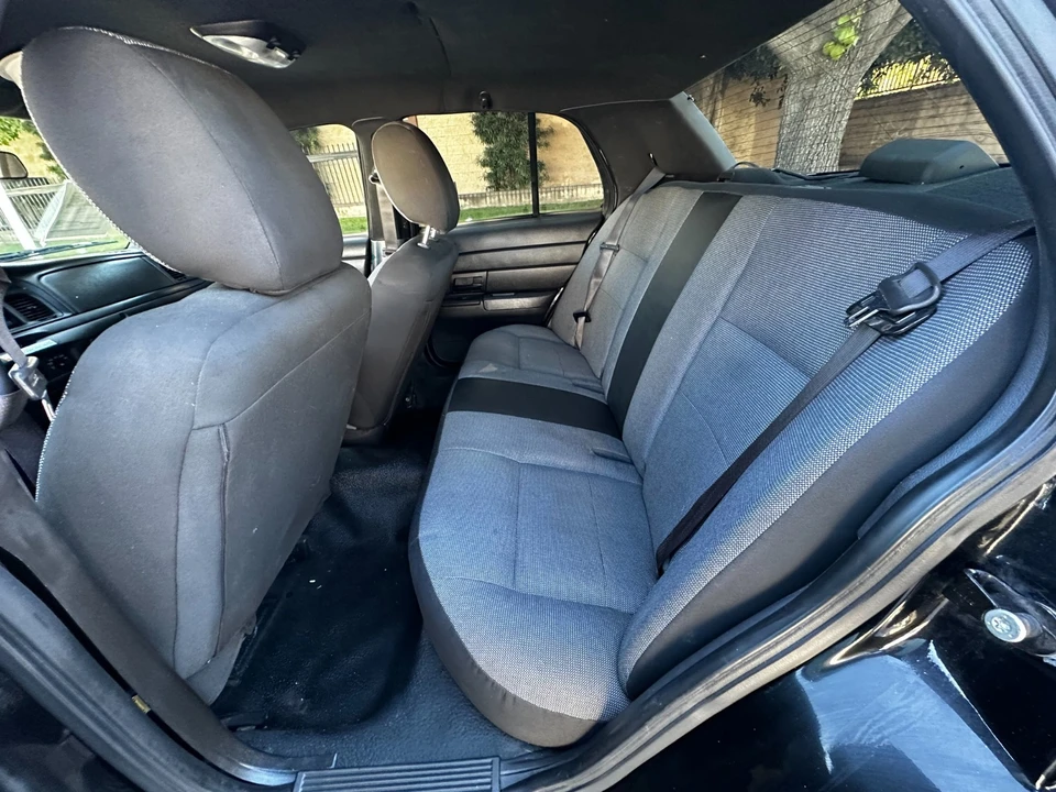 2011 Ford Crown Victoria - Image 15 of 18