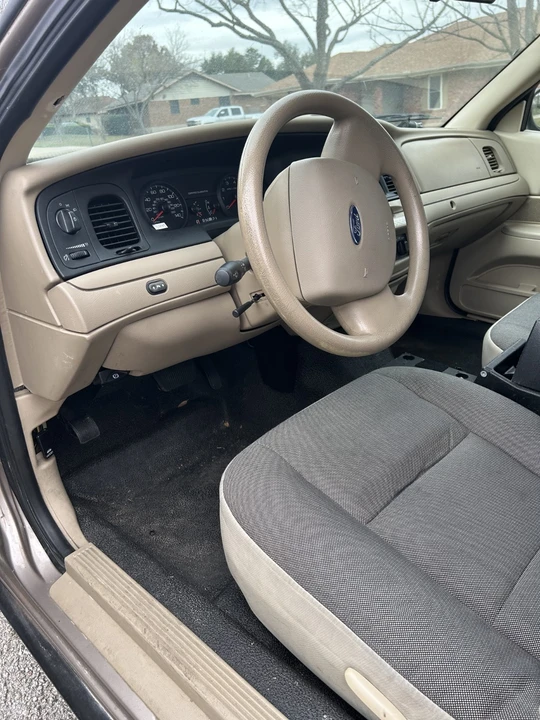 2011 Ford Crown Victoria - Image 7 of 21