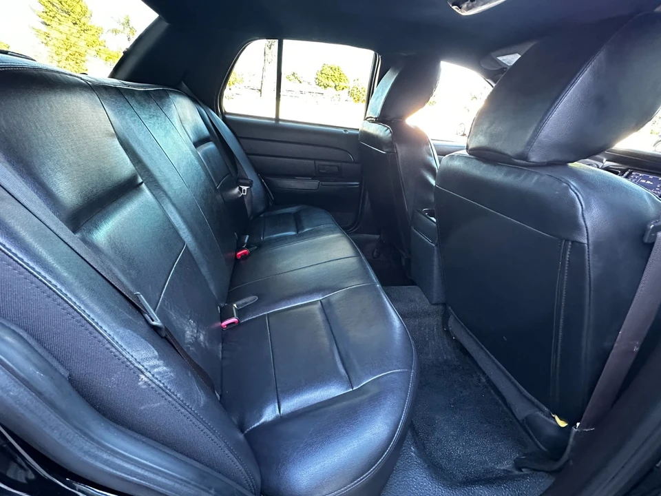 2011 Ford Crown Victoria - Image 13 of 21