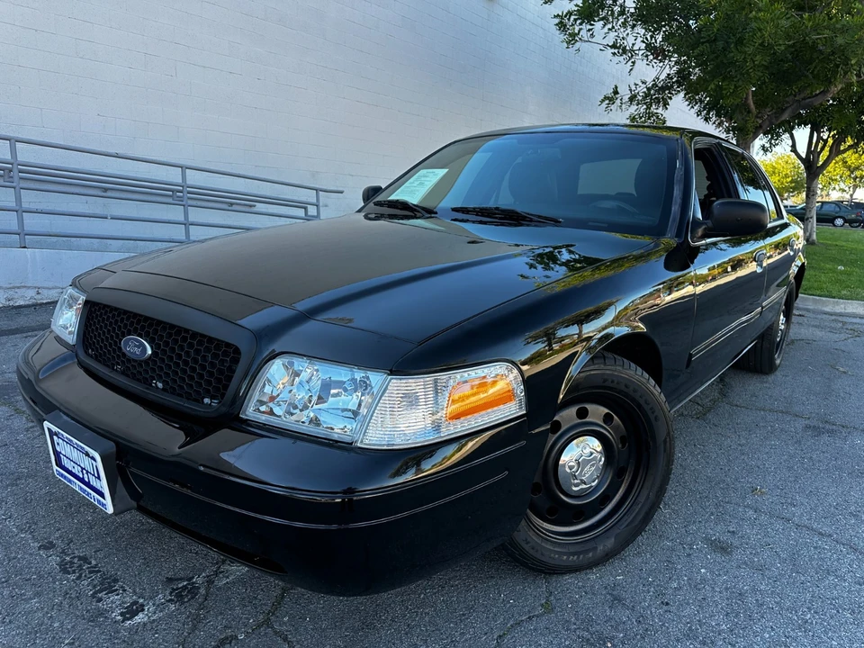 2011 Ford Crown Victoria - Image 3 of 21