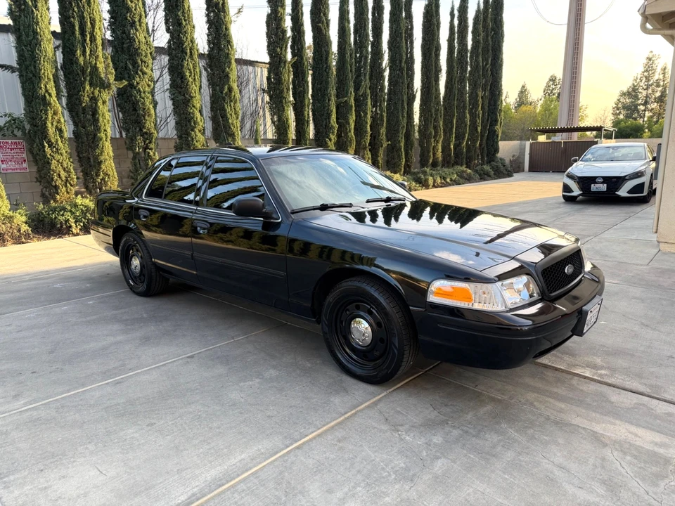 2011 Ford Crown Victoria - Image 6 of 21