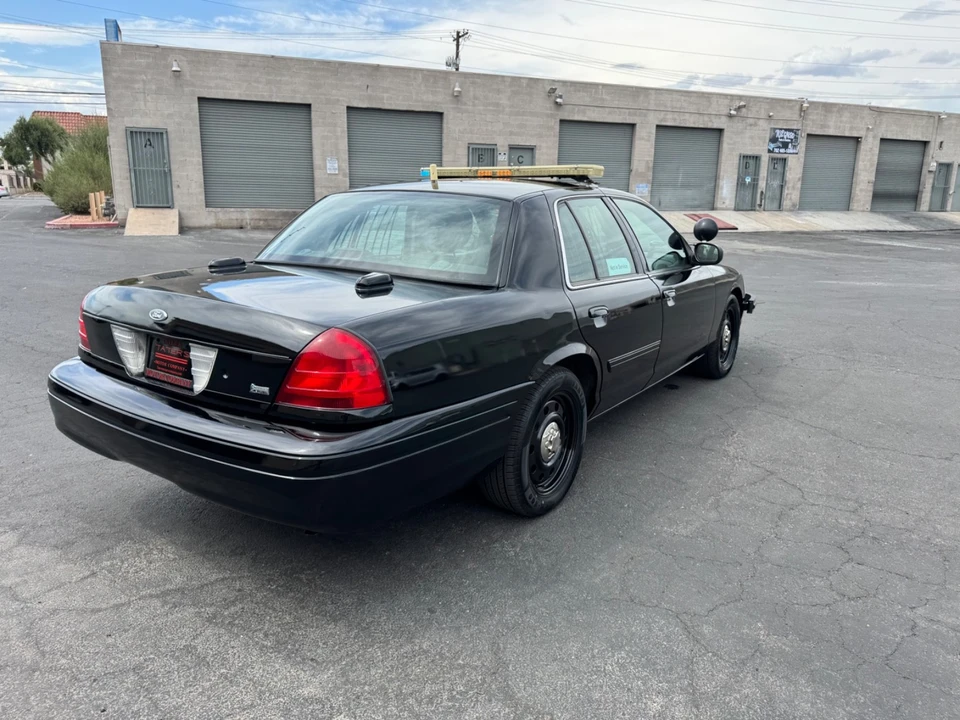 2011 Ford Crown Victoria - Image 8 of 21