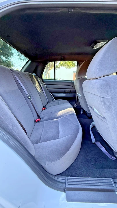 2011 Ford Crown Victoria - Image 8 of 16