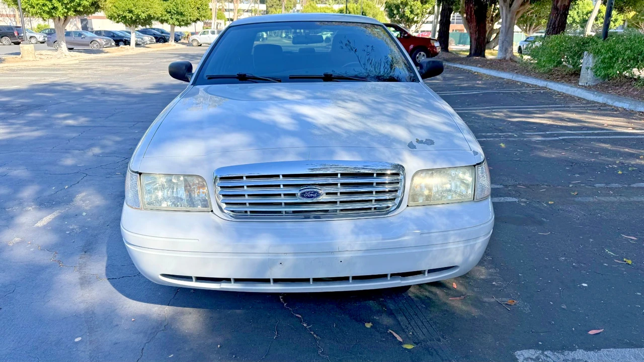 2011 Ford Crown Victoria - Image 14 of 16