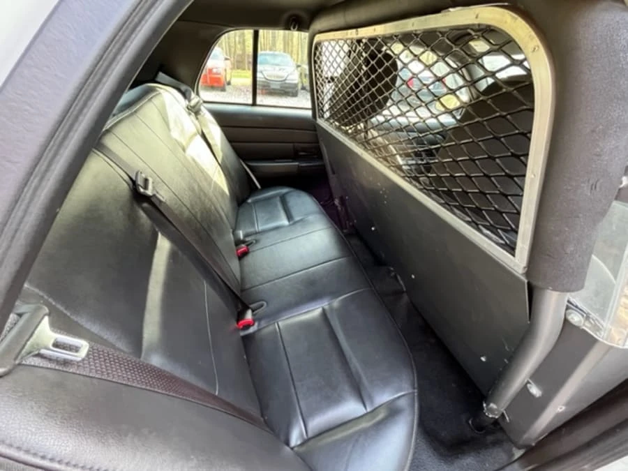 2011 Ford Crown Victoria - Image 12 of 15