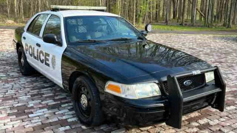 2011 Ford Crown Victoria - Image 5 of 15