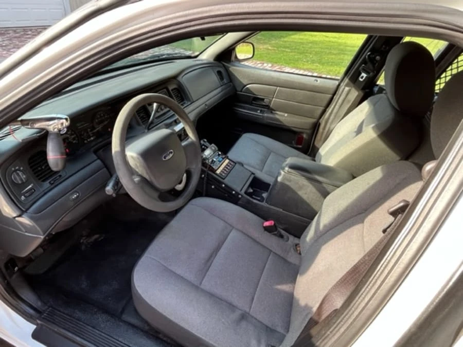 2011 Ford Crown Victoria - Image 15 of 15