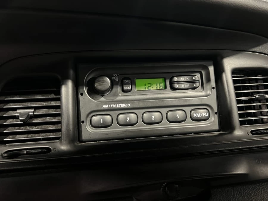 2011 Ford Crown Victoria - Image 14 of 19