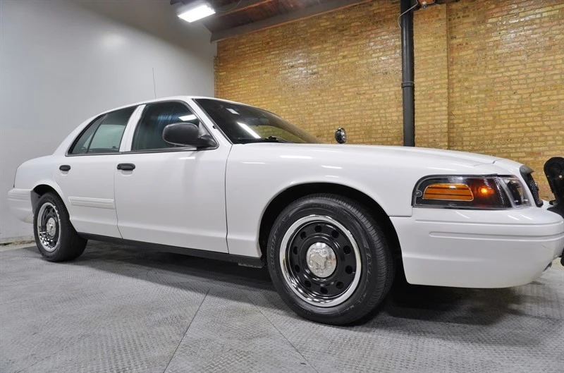 2011 Ford Crown Victoria - Image 8 of 12