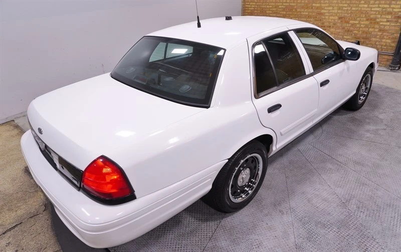 2011 Ford Crown Victoria - Image 11 of 12