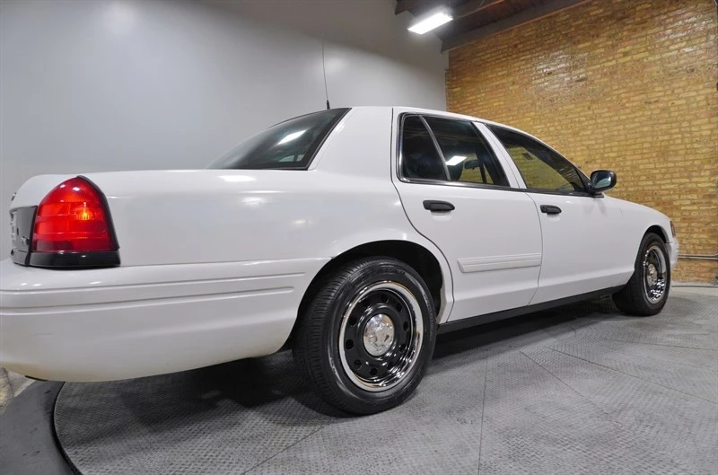 2011 Ford Crown Victoria - Image 12 of 12